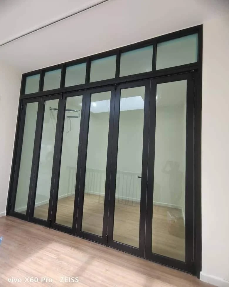 ผลงานบานเฟี้ยม Bifold Door ติดตั้งจริง WeWealthAlu นนทบุรี